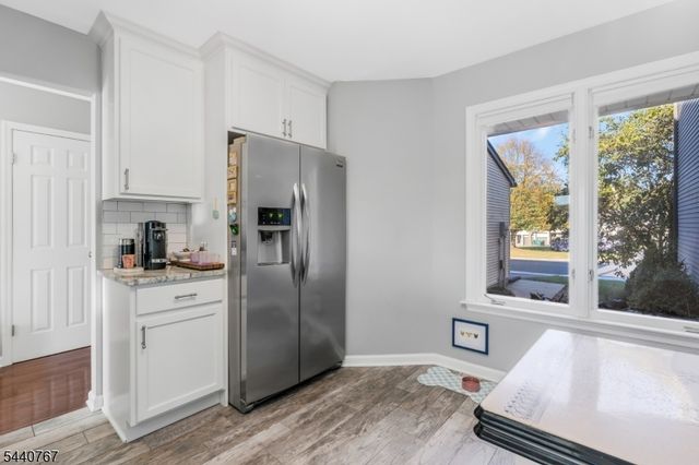 15 Linden Ct, Raritan Twp., NJ 08822