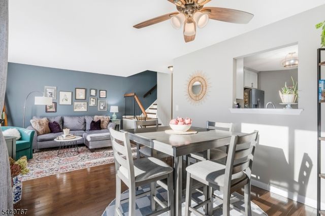 15 Linden Ct, Raritan Twp., NJ 08822