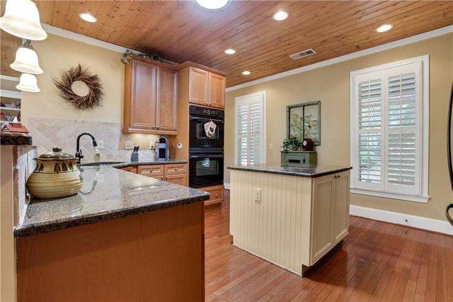 242 Lady Slipper Lane, Jasper, GA 30143