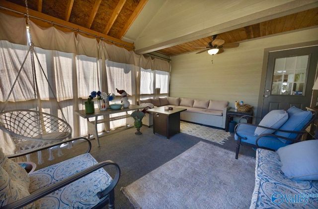 307 King Street, Centre, AL 35960