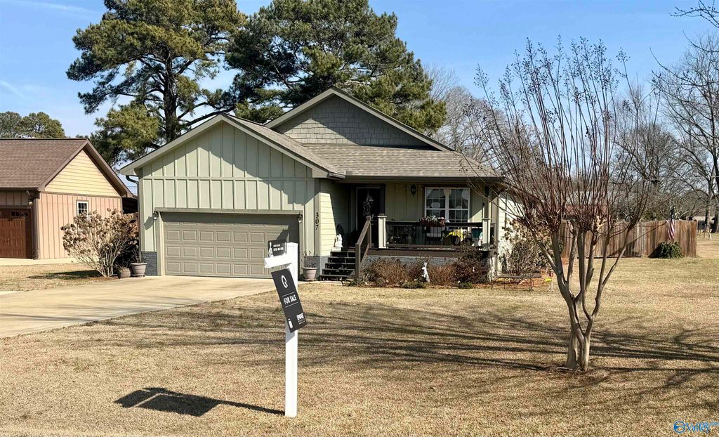 307 King Street, Centre, AL 35960