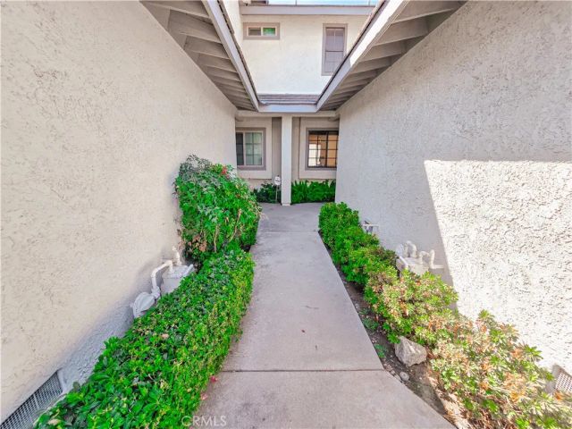 1992 E Cienega Avenue D, Covina, CA 91724