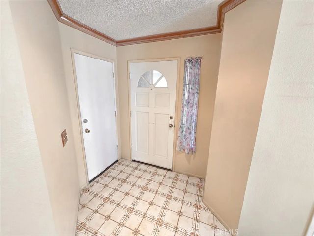 1992 E Cienega Avenue D, Covina, CA 91724
