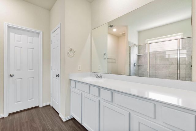 216 N Lynx Trail, Montgomery, TX 77316