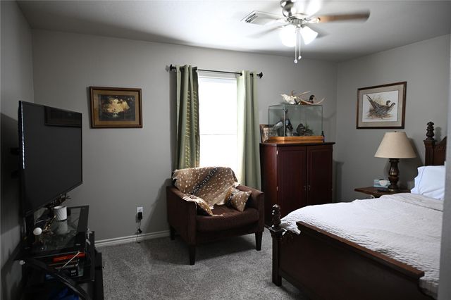 1220 Fairground Ln, Angleton, TX 77515