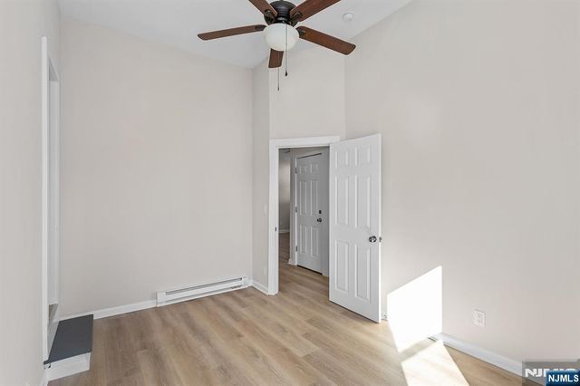 129 Main Street, Bloomingdale, NJ 07403