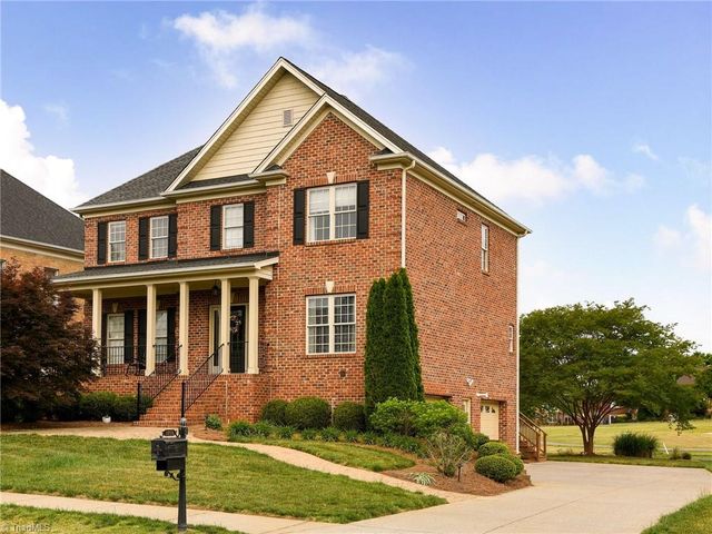 1018 Keswick Lane, Clemmons, NC 27012