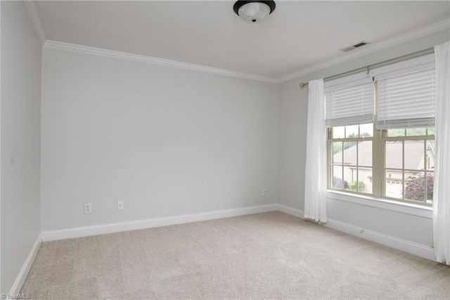 1018 Keswick Lane, Clemmons, NC 27012