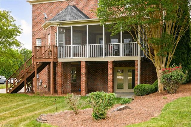 1018 Keswick Lane, Clemmons, NC 27012
