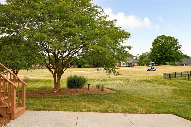 1018 Keswick Lane, Clemmons, NC 27012