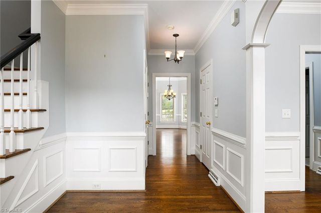 1018 Keswick Lane, Clemmons, NC 27012