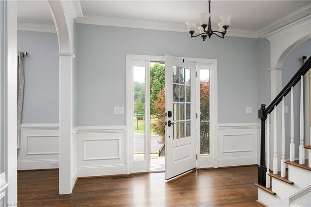1018 Keswick Lane, Clemmons, NC 27012