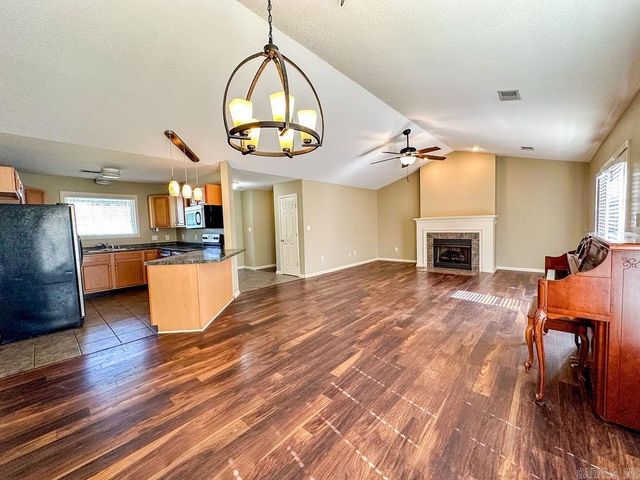 104 Janis Drive, Brookland, AR 72416