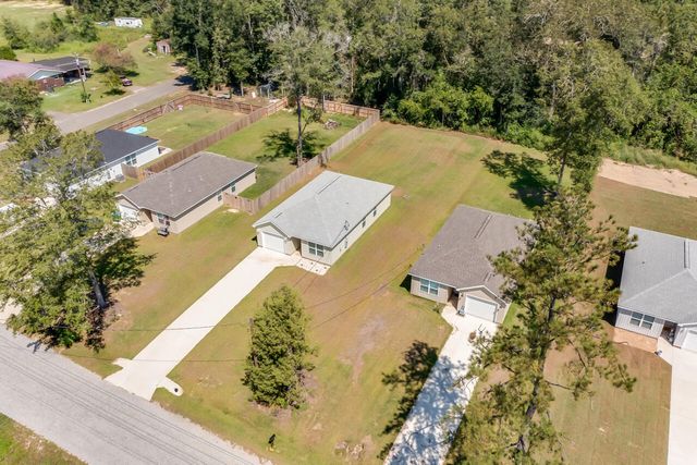 3871 Second Avenue, Laurel Hill, FL 32567