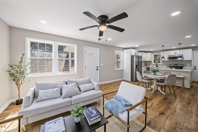 2255 Mott Avenue, North Charleston, SC 29405