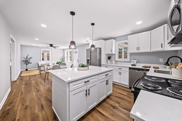 2255 Mott Avenue, North Charleston, SC 29405