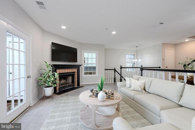 11112 STAGESTONE WAY, Manassas, VA 20109