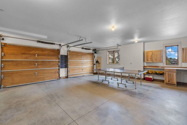 481 W Hope Avenue, Sisters, OR 97759