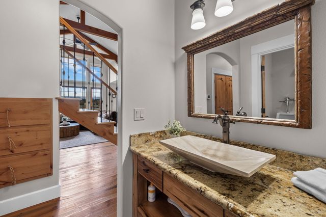 481 W Hope Avenue, Sisters, OR 97759