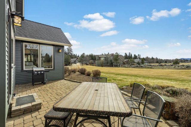 481 W Hope Avenue, Sisters, OR 97759