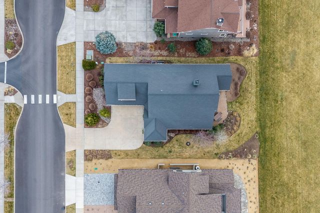 481 W Hope Avenue, Sisters, OR 97759