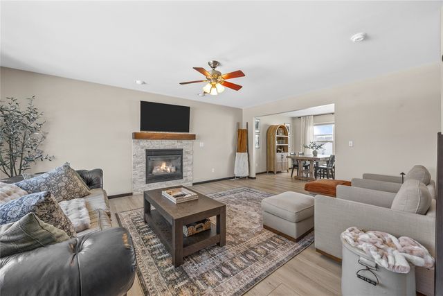 2390 Beryl Street, Marion, IA 52302