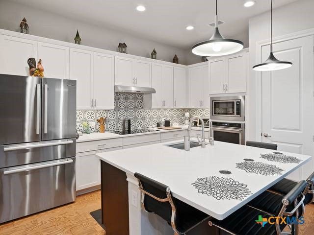 783 N Academy Avenue, New Braunfels, TX 78130