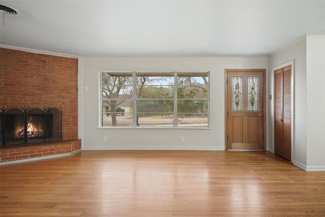 904 Neans DR, Austin, TX 78758