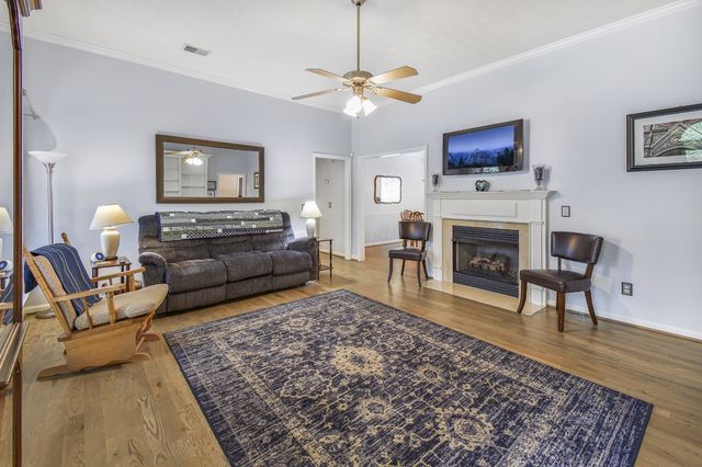 1009 Stafford Ct, Hendersonville, TN 37075