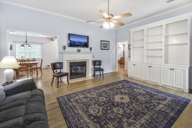 1009 Stafford Ct, Hendersonville, TN 37075