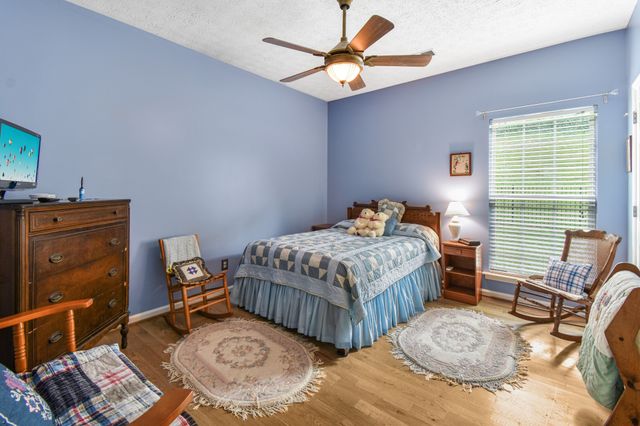 1009 Stafford Ct, Hendersonville, TN 37075