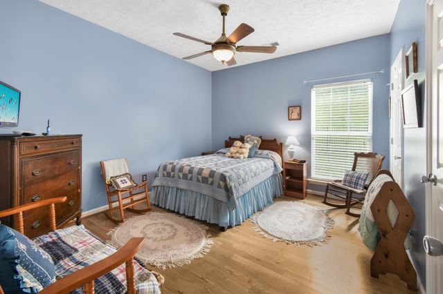 1009 Stafford Ct, Hendersonville, TN 37075