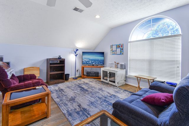 1009 Stafford Ct, Hendersonville, TN 37075