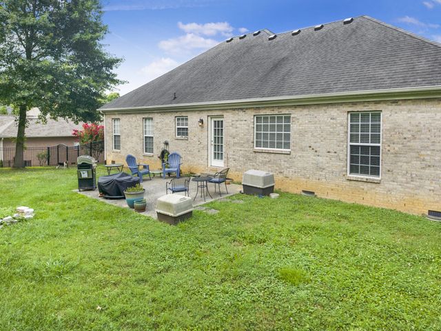 1009 Stafford Ct, Hendersonville, TN 37075