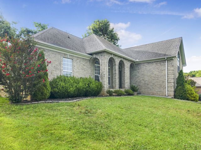 1009 Stafford Ct, Hendersonville, TN 37075