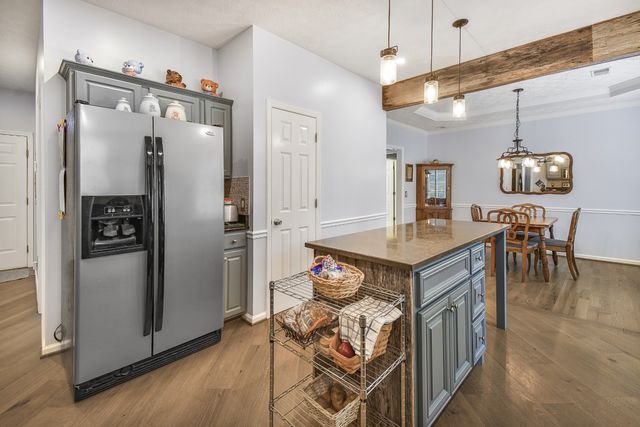 1009 Stafford Ct, Hendersonville, TN 37075