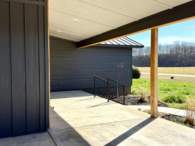 119 E River Drive, Pangburn, AR 72121