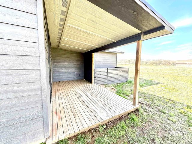 119 E River Drive, Pangburn, AR 72121