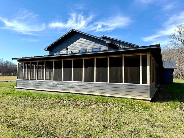 119 E River Drive, Pangburn, AR 72121