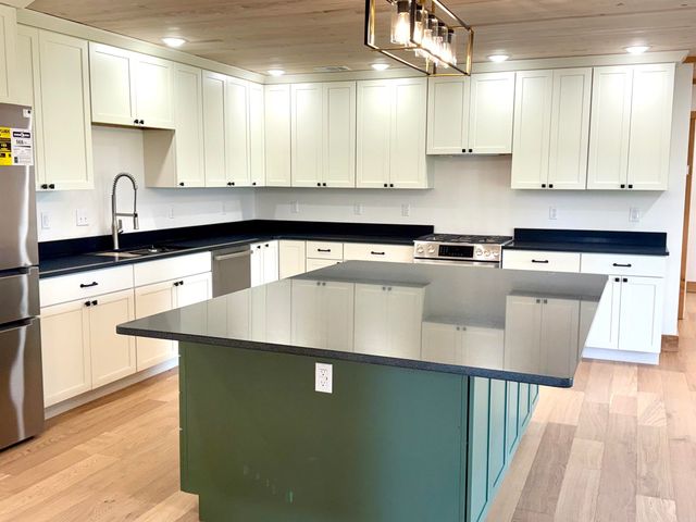 119 E River Drive, Pangburn, AR 72121