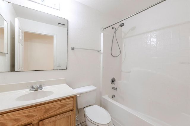 5030 SILVER THISTLE LANE, St Cloud, FL 34772