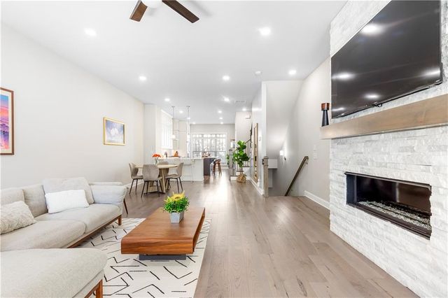 4325 Parkside Place, Atlanta, GA 30342