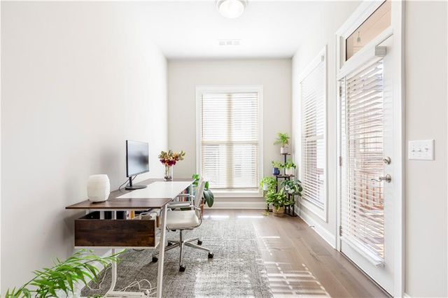 4325 Parkside Place, Atlanta, GA 30342