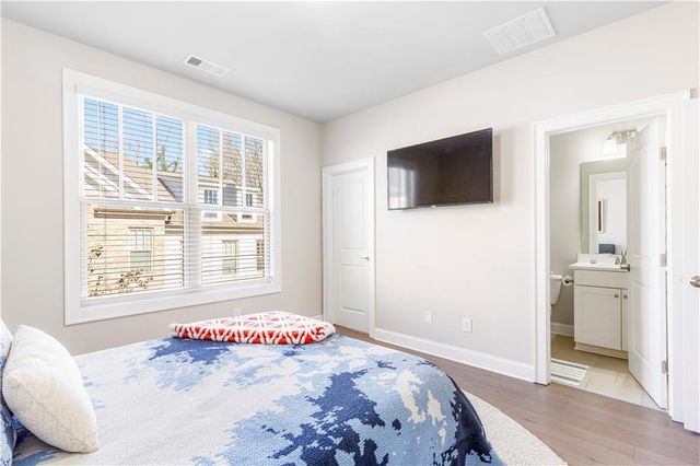 4325 Parkside Place, Atlanta, GA 30342