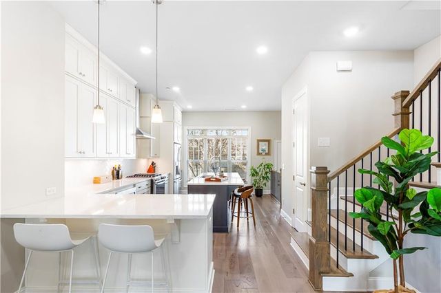 4325 Parkside Place, Atlanta, GA 30342