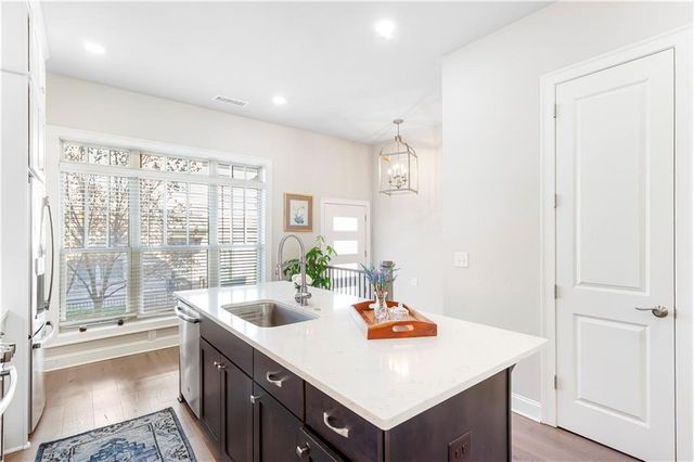 4325 Parkside Place, Atlanta, GA 30342