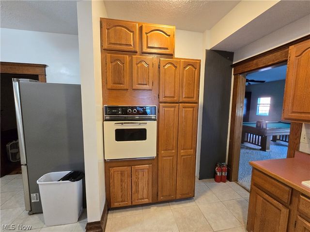 407 Williams Avenue, Williamstown, WV 26187