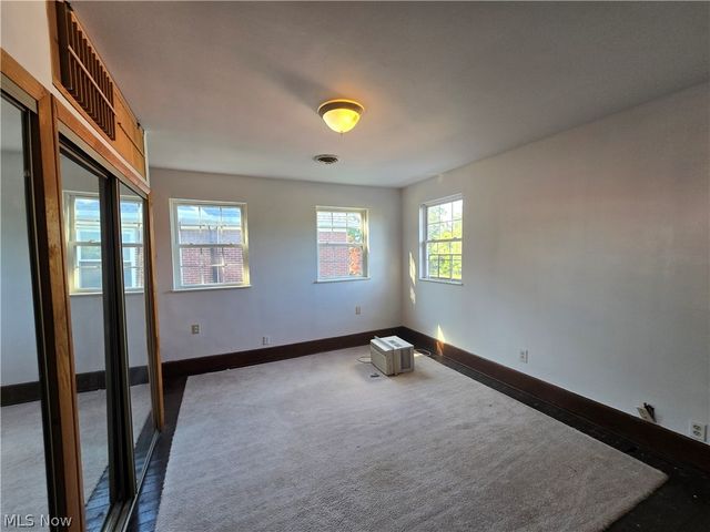407 Williams Avenue, Williamstown, WV 26187