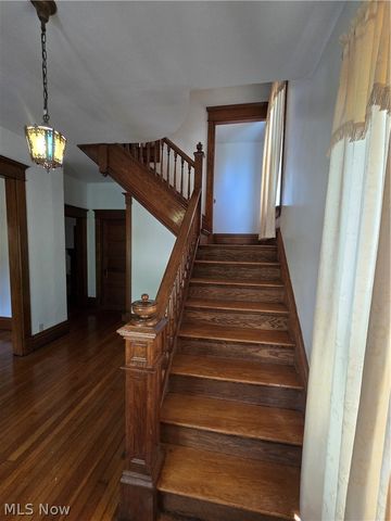 407 Williams Avenue, Williamstown, WV 26187