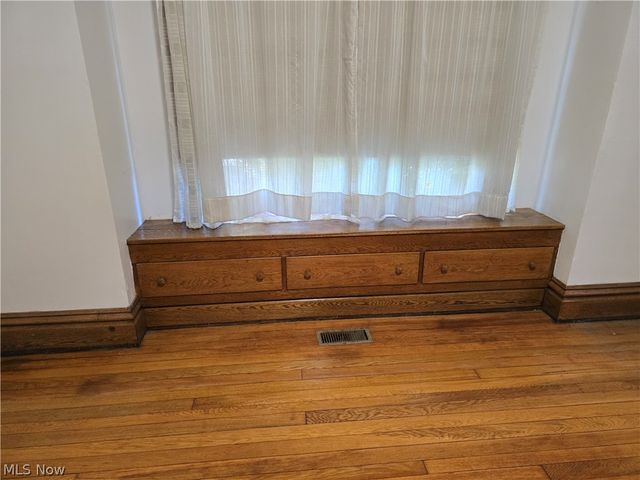 407 Williams Avenue, Williamstown, WV 26187